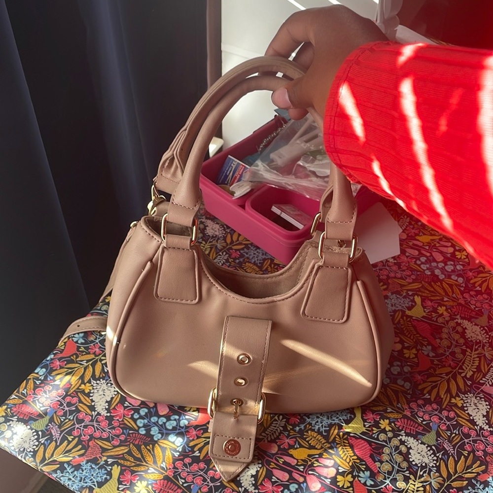Hand bag purse